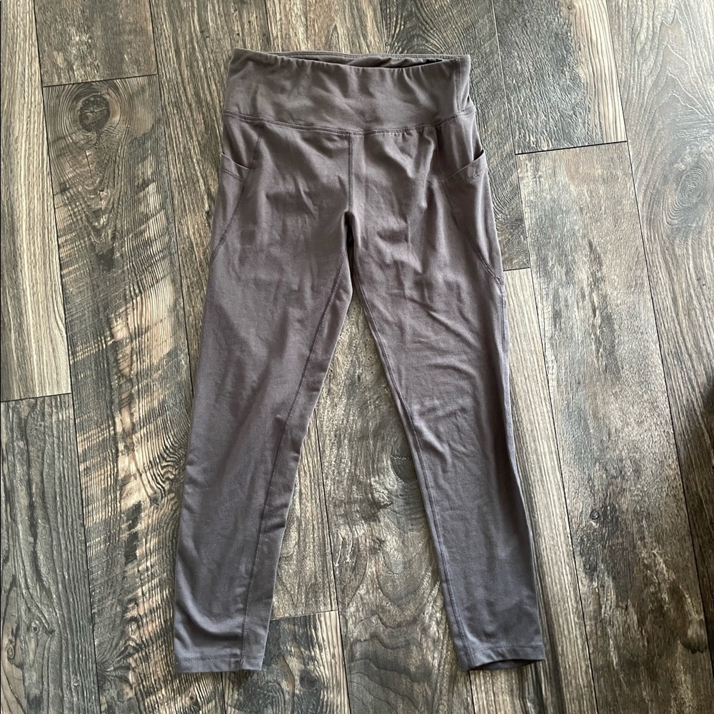 Womens medium leggings